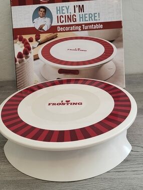 I ♥ Frosting Decorating Turntable - White with Red Stripe Accent By Cake Boss